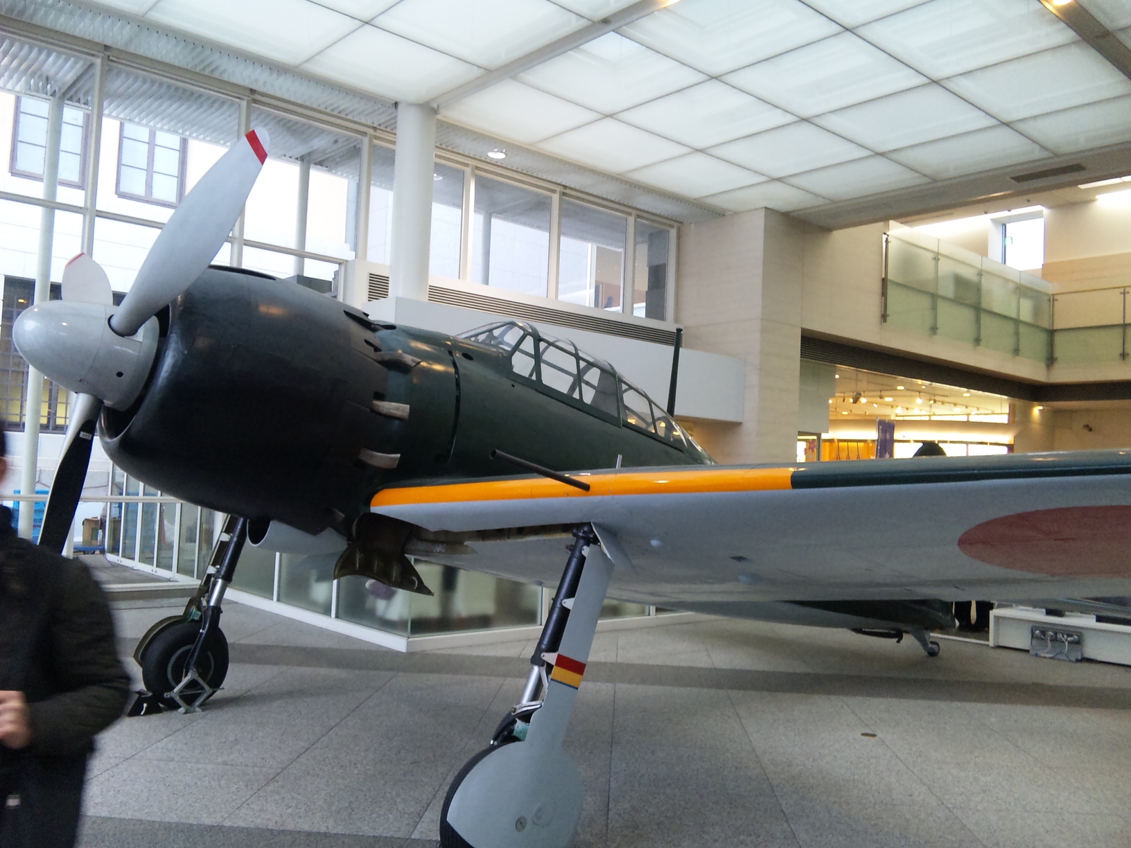 sh3e0013-small.jpg